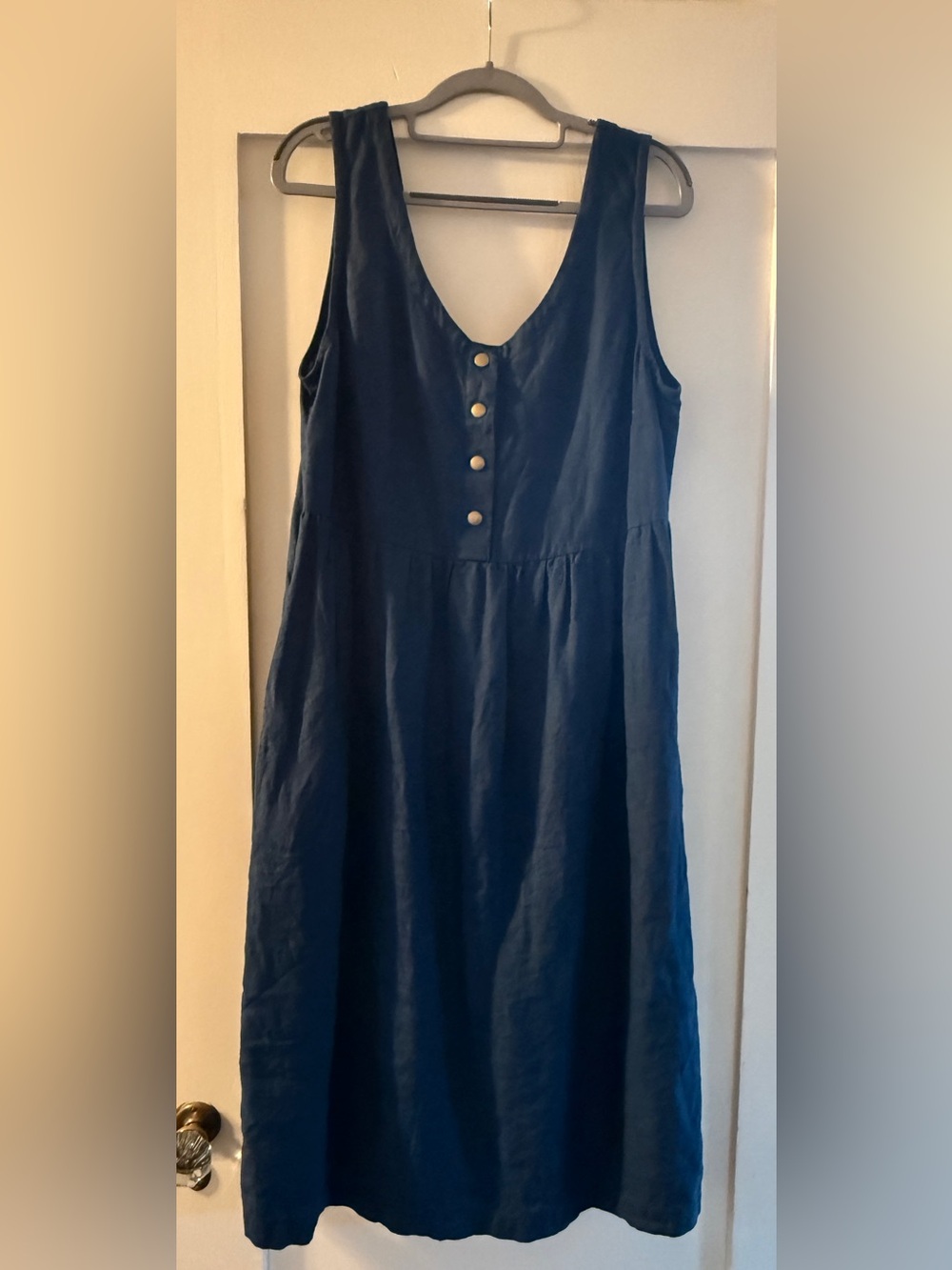 notPERFECTLINEN Deep Navy Sleeveless Linen Midi Dress with Button Placket